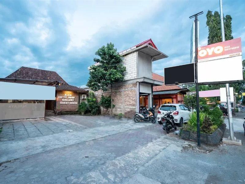 Oyo 2380 Alea Guesthouse Muntilan Εξωτερικό φωτογραφία