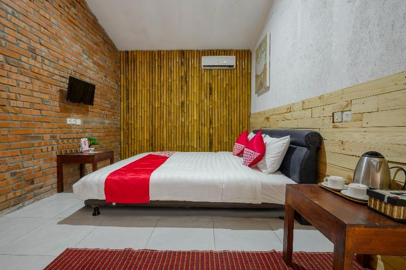 Oyo 2380 Alea Guesthouse Muntilan Εξωτερικό φωτογραφία